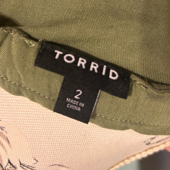 Torrid Double Gauze Ruffle Button Front Tank Top - Picture 7 of 7